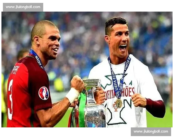 葡萄牙轮滑曲棍球 22 冠加冕，C 罗社媒贺欧洲王者归来